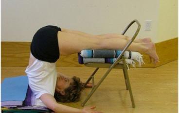 Поза Полуплуга (ардха халасана)